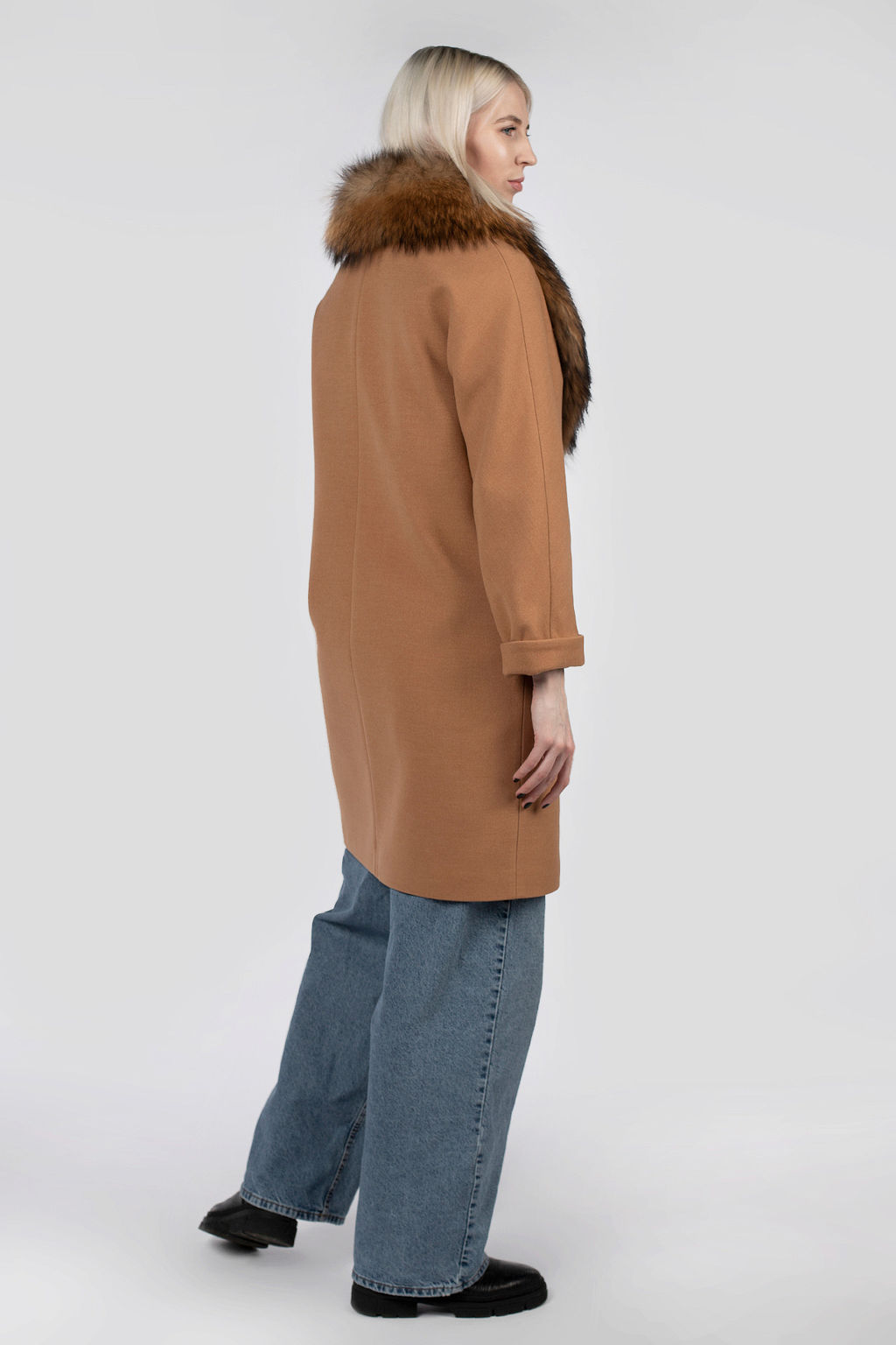 Мех натуральный (песец) Пальто утепленное Термофинн 100 г - El podio фото 5