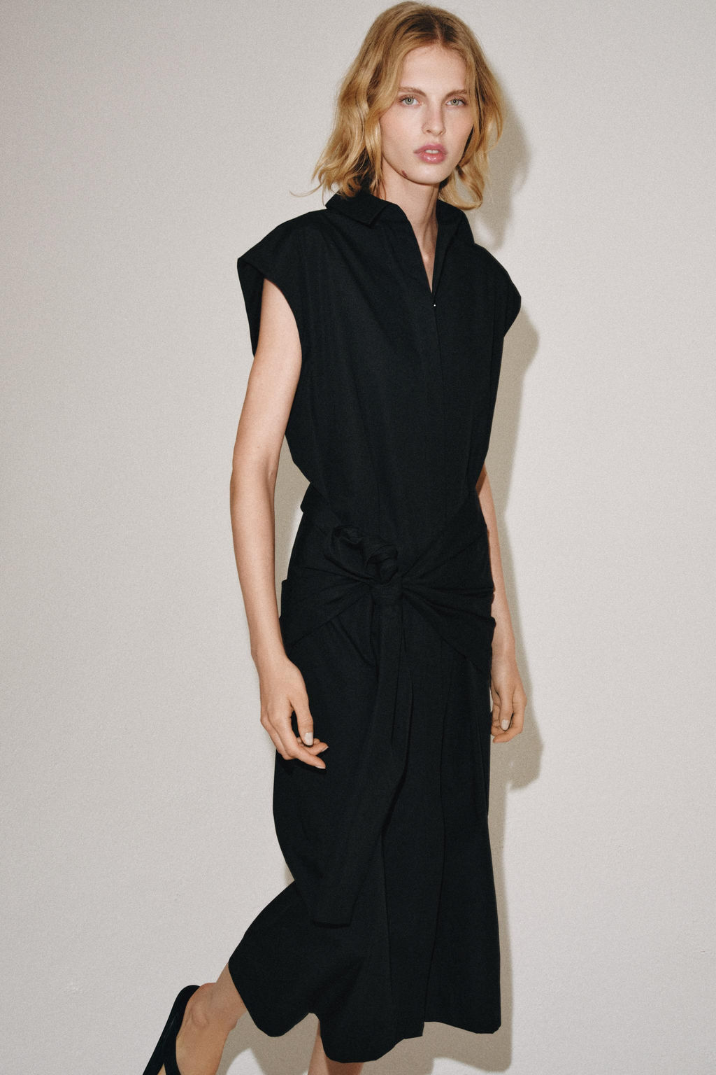 VESTIDO CAMISERO FAJ?N ZW COLLECTION / Negro - Zara фото 6