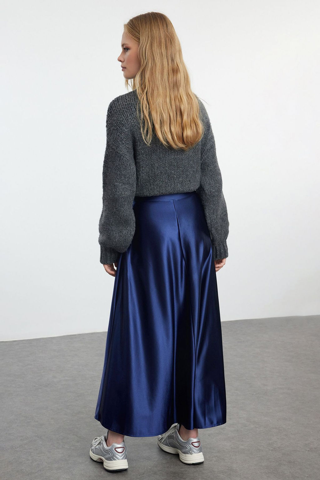 TRENDYOLMILLA Siyah A Line/Can Form Midi Orme Etek TWOAW25ET00111  фото 5