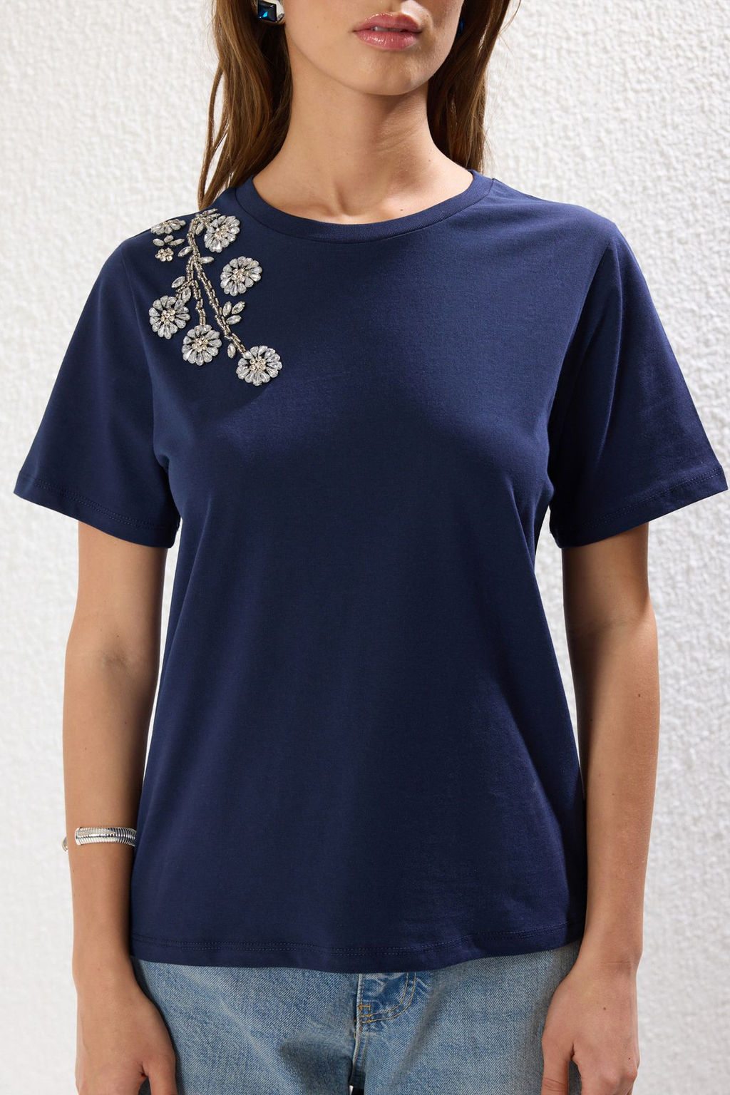 TRENDYOLMILLA Lacivert Tasl? Regular/Normal Kal?p Orme T-Shirt TWOSS25TS00038 фото 3