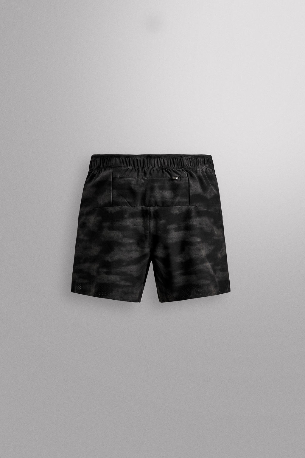 PERFORATED RUNNING SHORTS - Zara фото 16