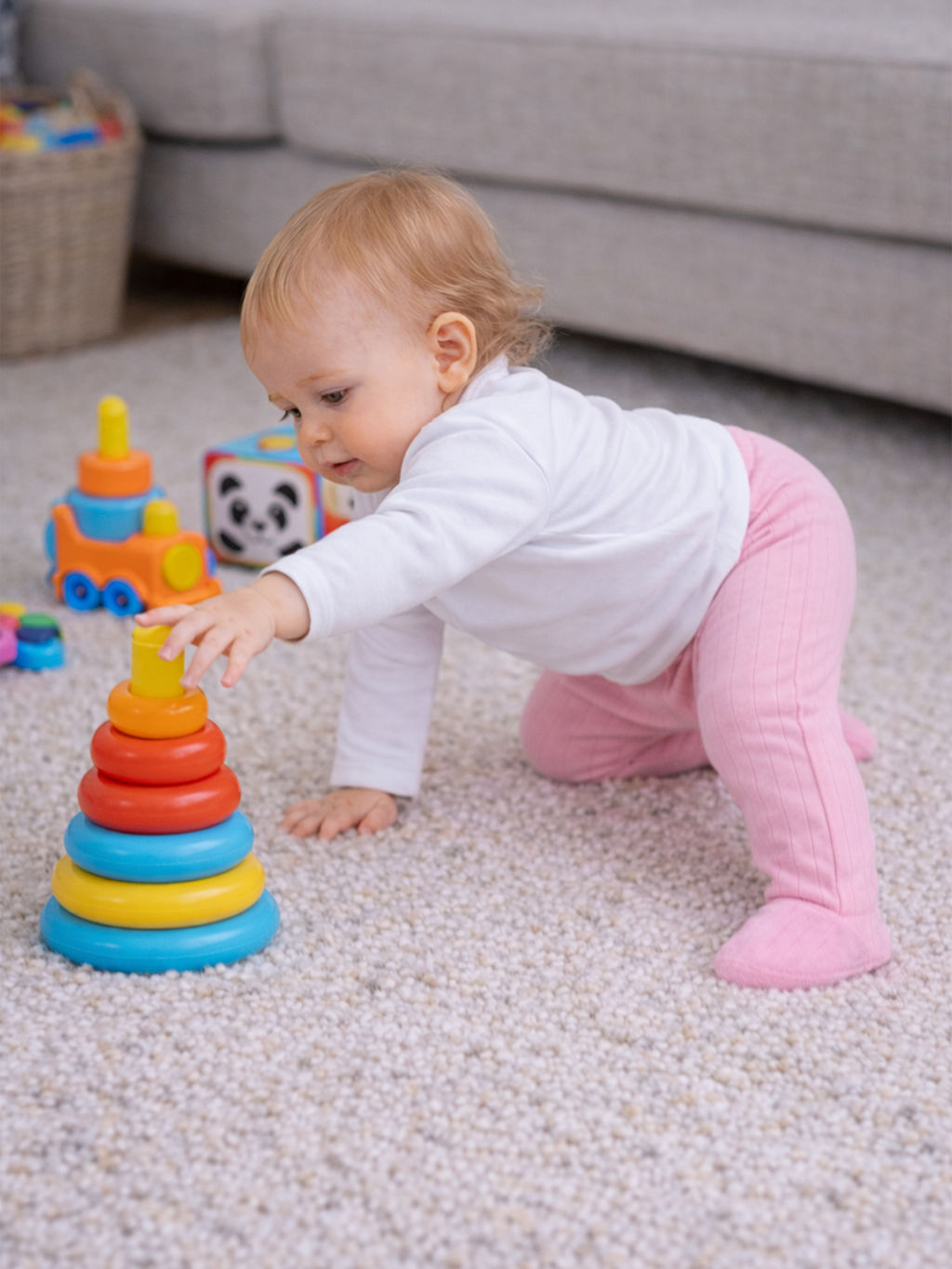 Ползунки короткие розовые