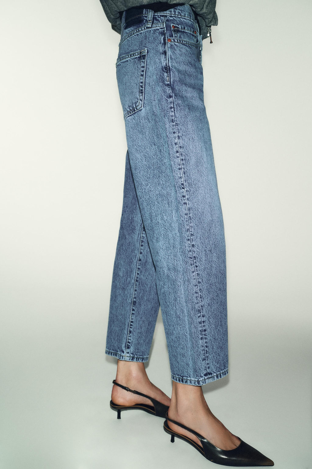 Z1975 CROPPED MID-WAIST JEANS - Zara фото 11