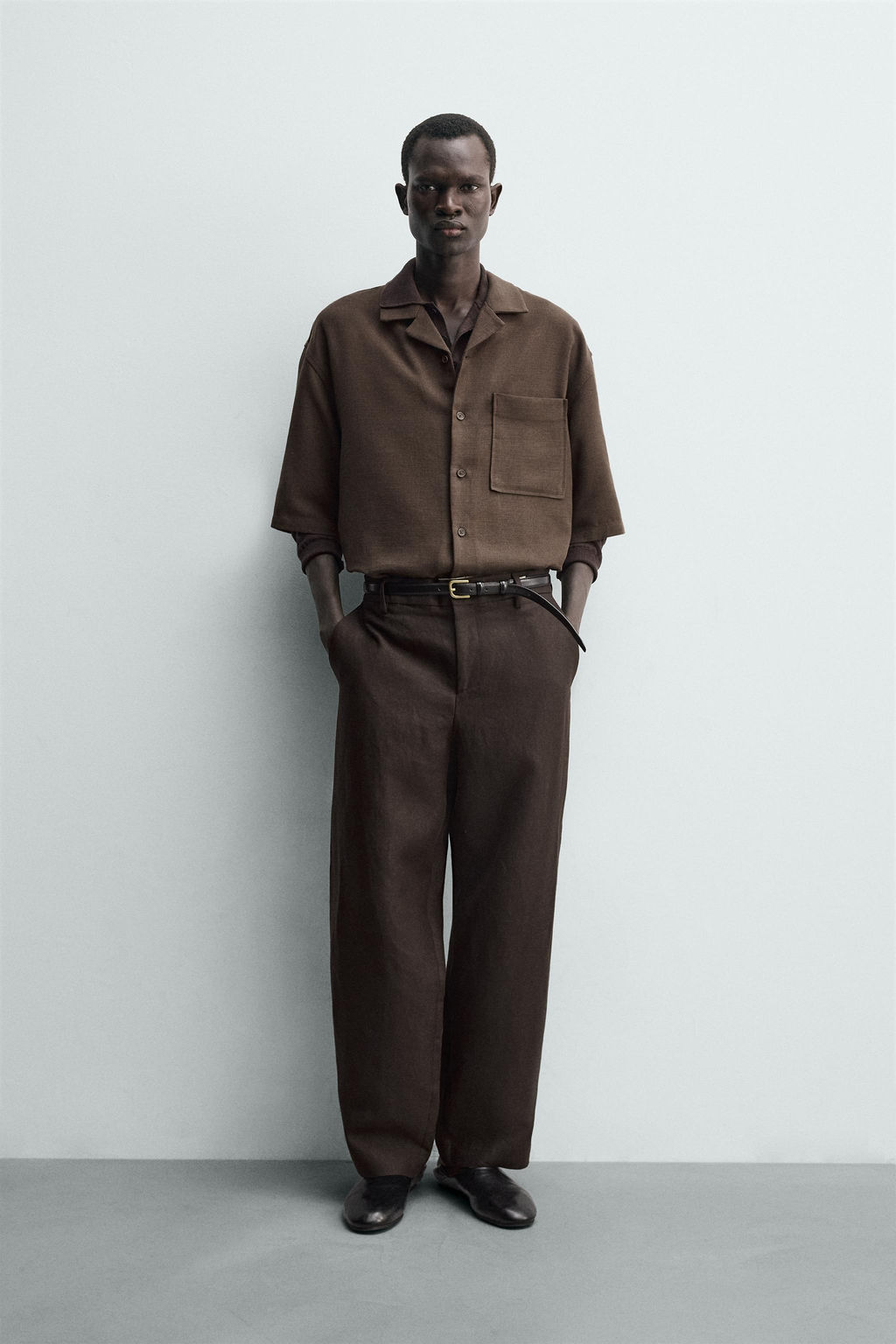 CAMISA BOXY FIT ESTRUCTURA / Marr?n