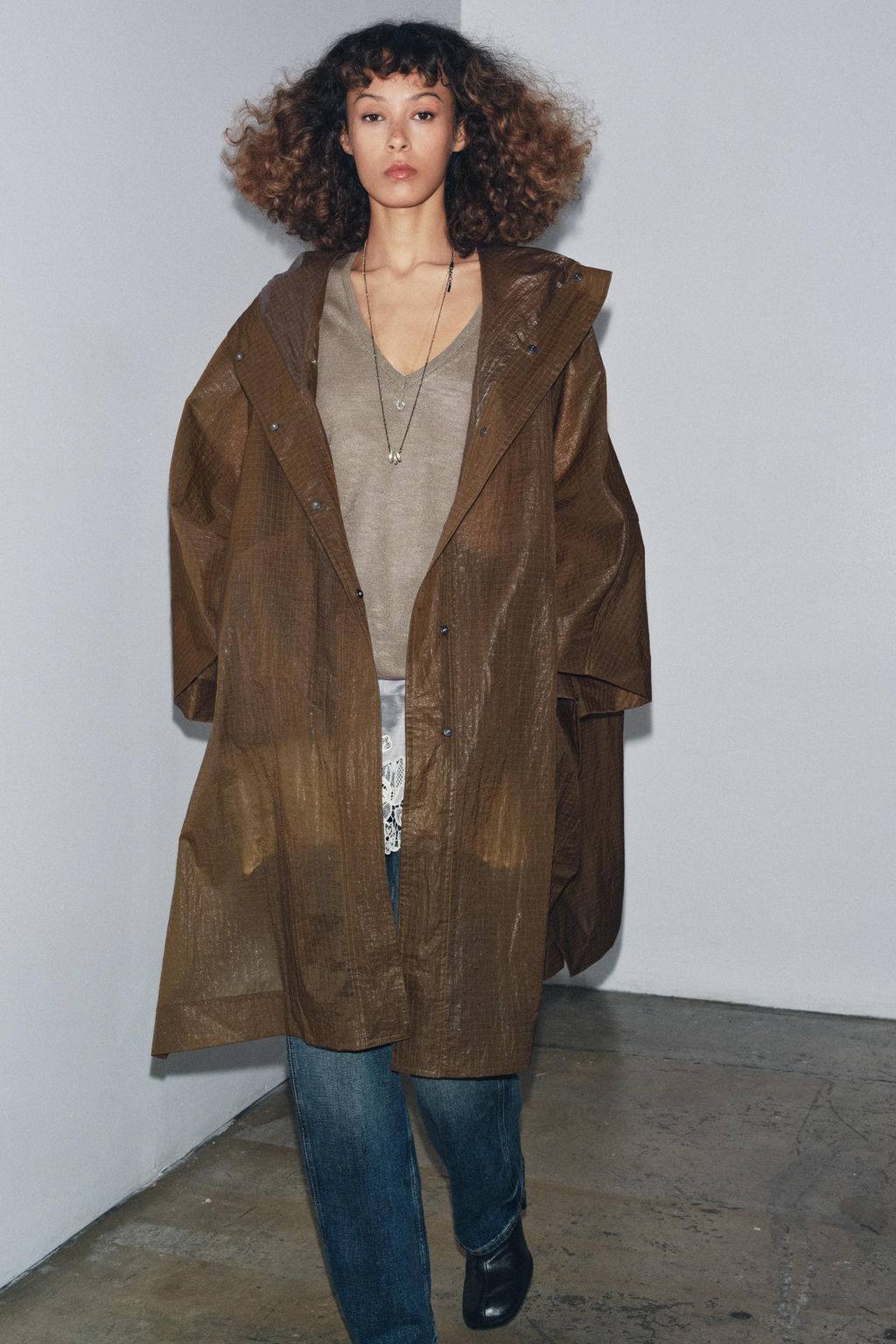 ZW COLLECTION OVERSIZE HOODED CAPE PARKA - Zara фото 2