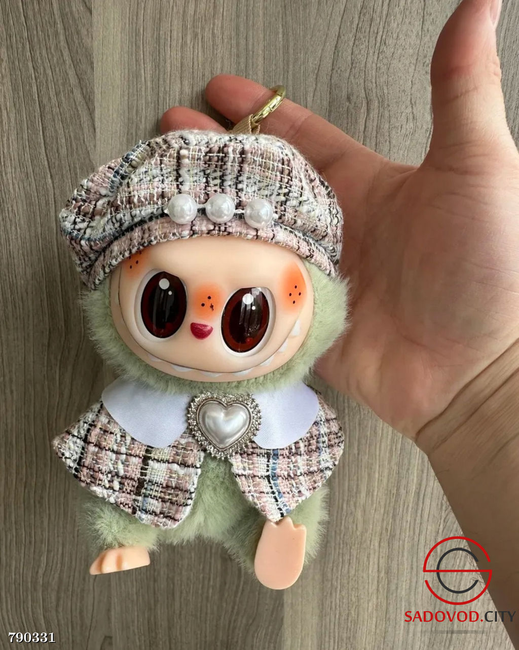 Плюшевая мягкая игрушка Лабубу в одежде
