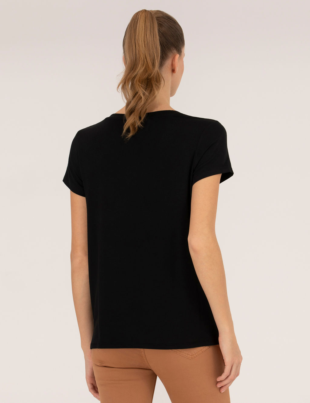 Siyah Comfort Fit V Yaka Basic Ti__rt