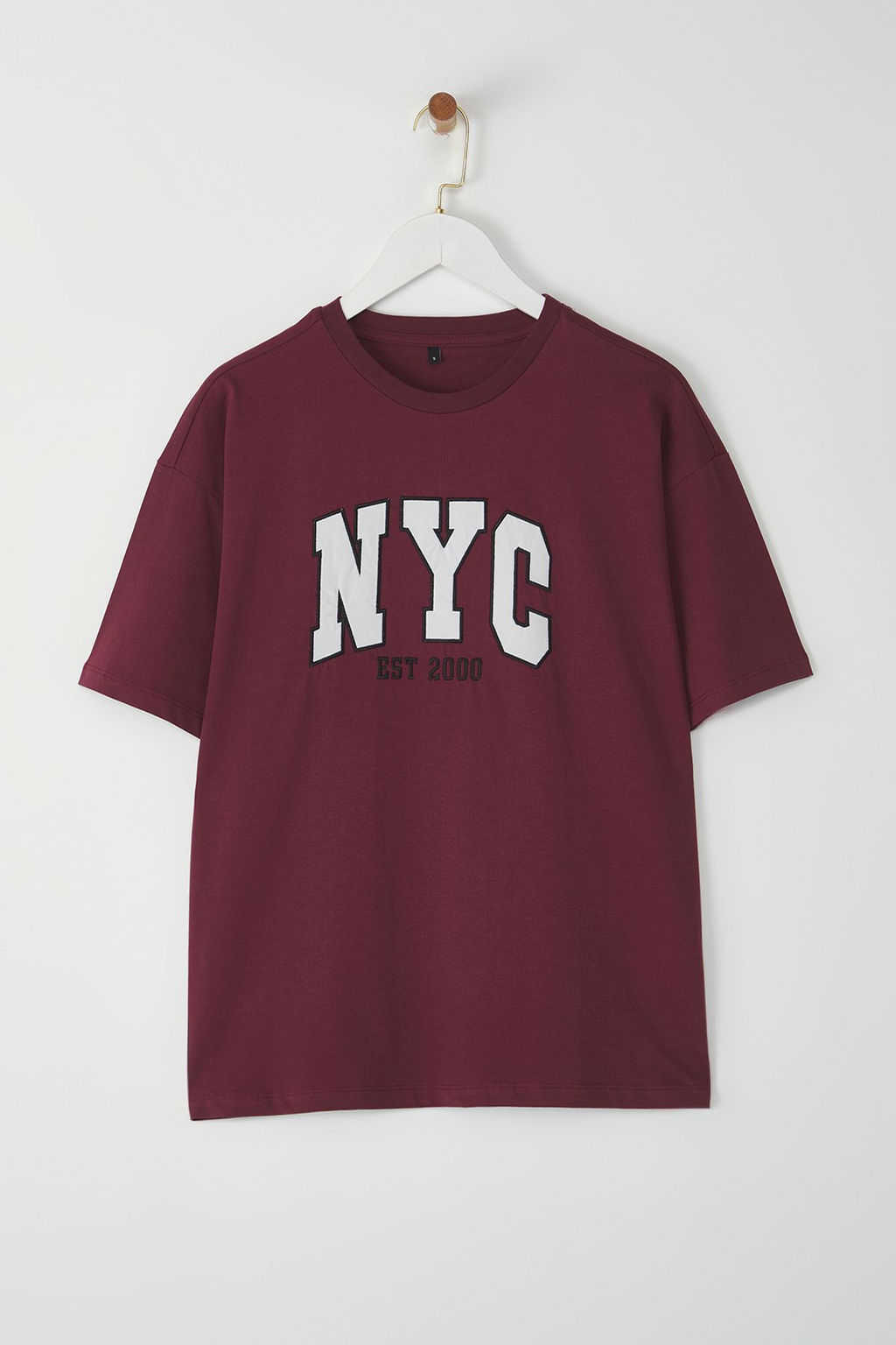 Bordo %100 Kal?n Pamuklu Oversize/Genis Pach Nak?sl? Orme T-Shirt TWOSS25TS00069