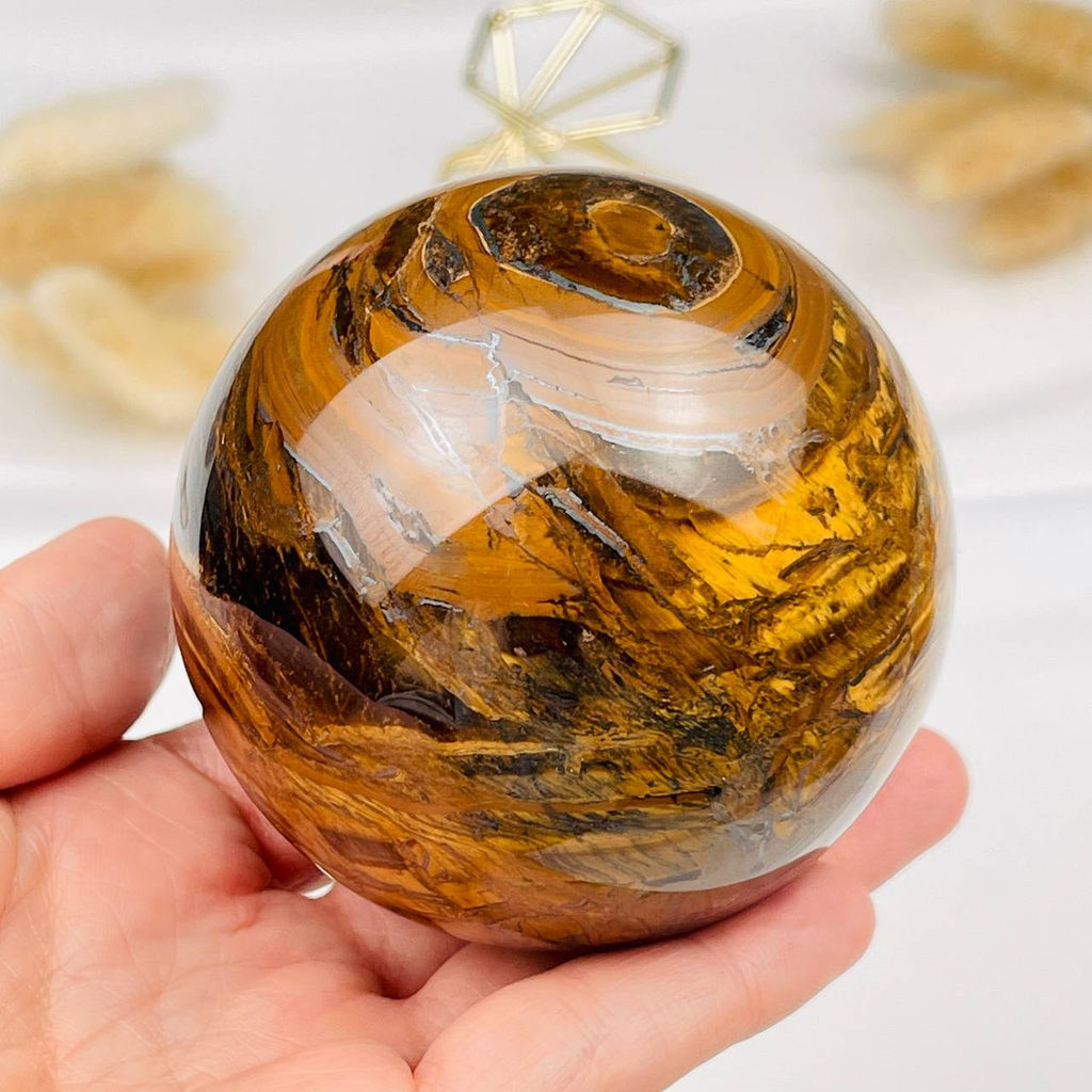 Шар из Тигрового глаза на подставке - Радуга самоцветов фото 2