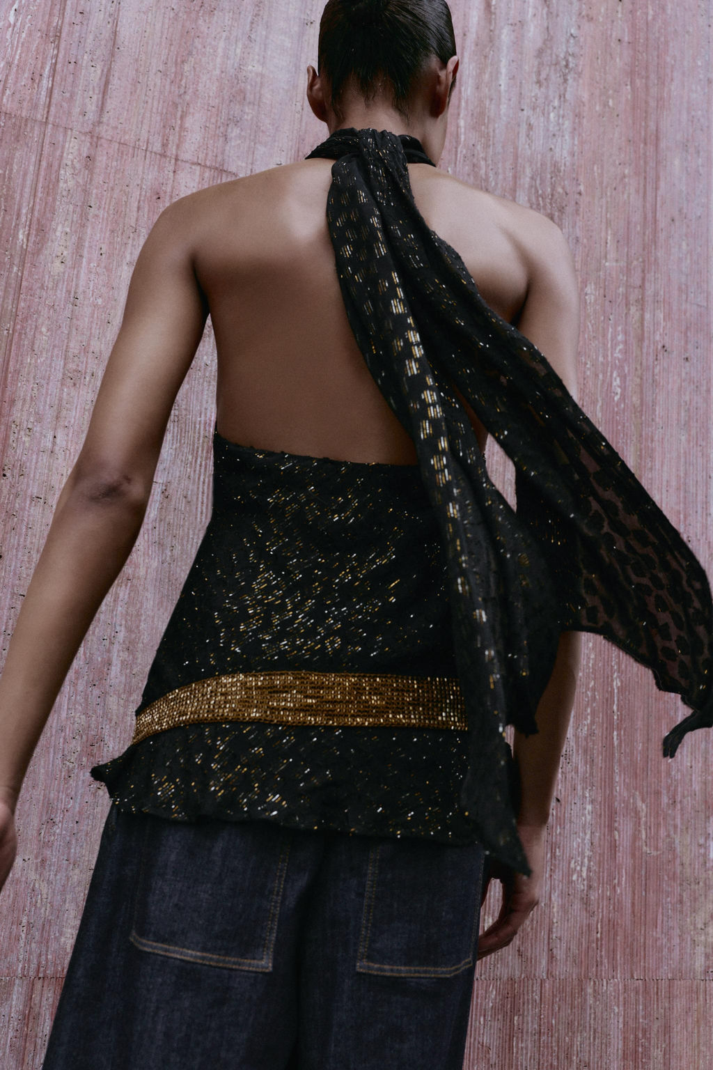 HALTER TOP WITH METALLIC THREAD TRIM - Zara фото 5