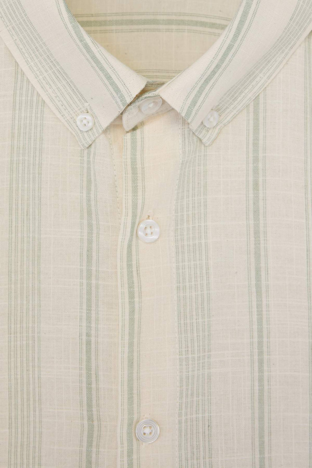 Haki Regular Fit Keten Gorunumlu Cizgili Nefes Alan Kumas Erkek Gomlek TMNSS26GO00025