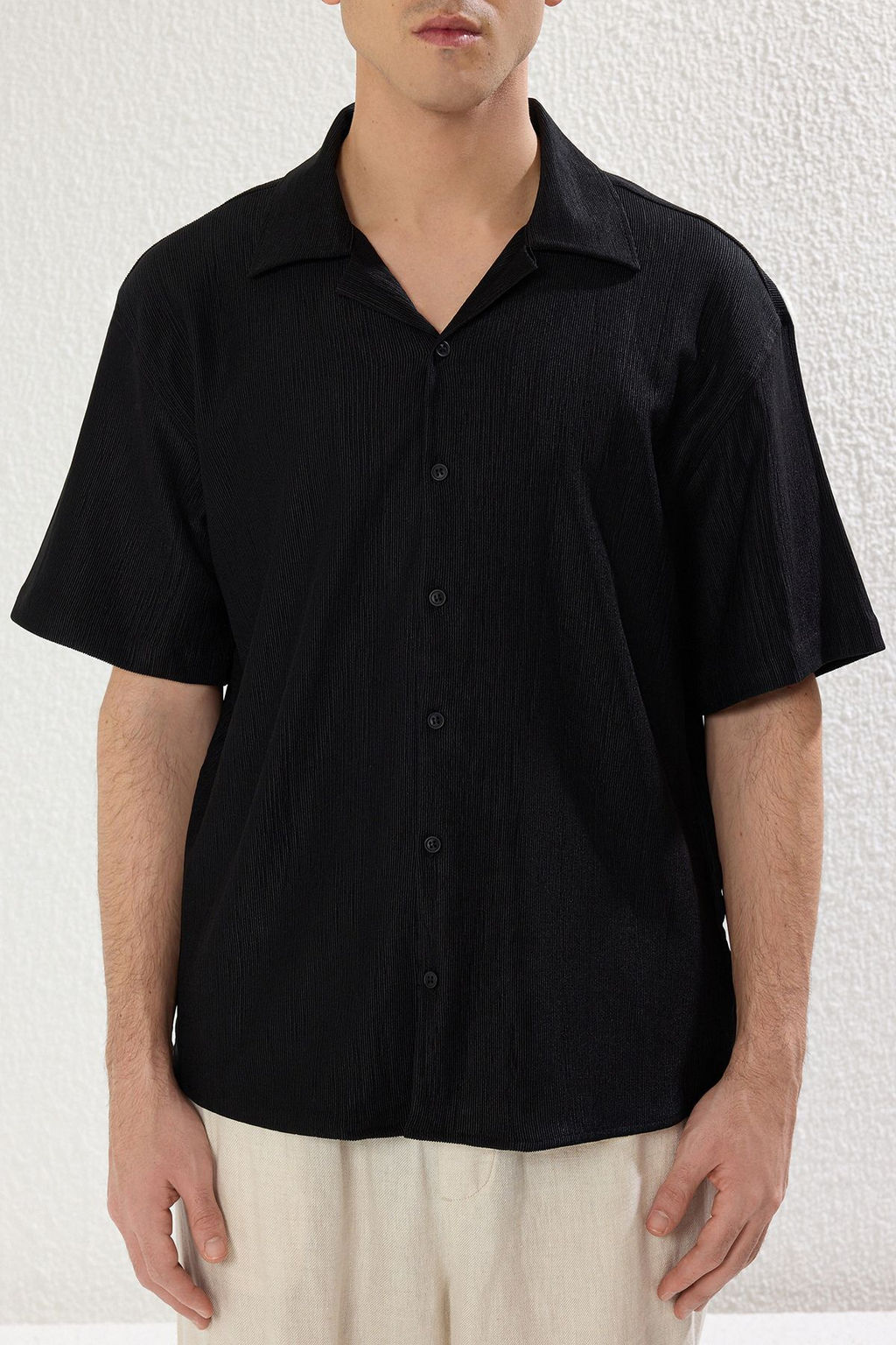 TRENDYOL MAN Siyah Oversize Dokulu Esnek Rahat Orme Kumas Gomlek TMNSS25GO00006 - Trendyolmilla фото 3