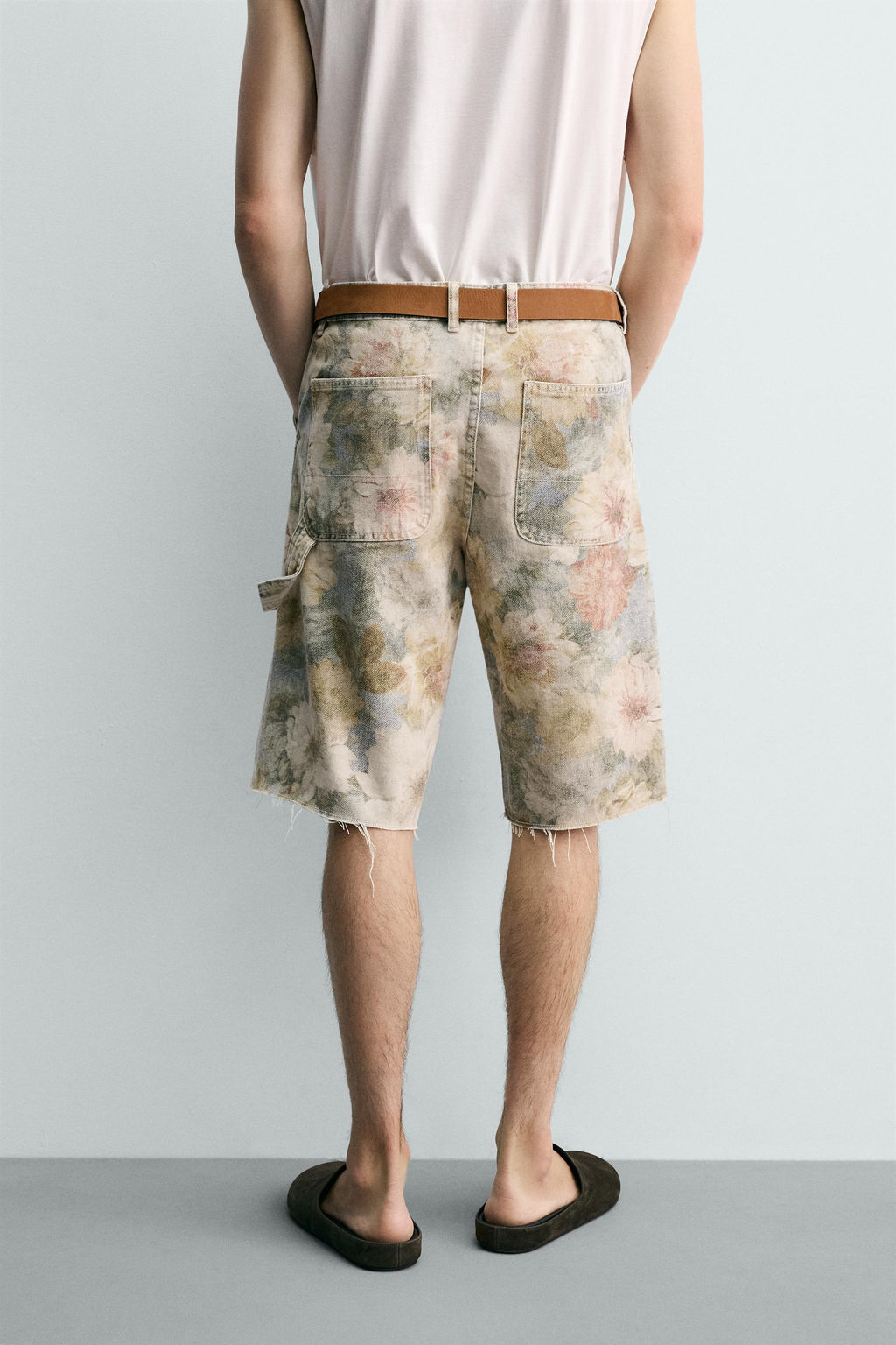 BERMUDA RELAXED FIT ESTAMPADO FLORAL LAVADO / Multicolor