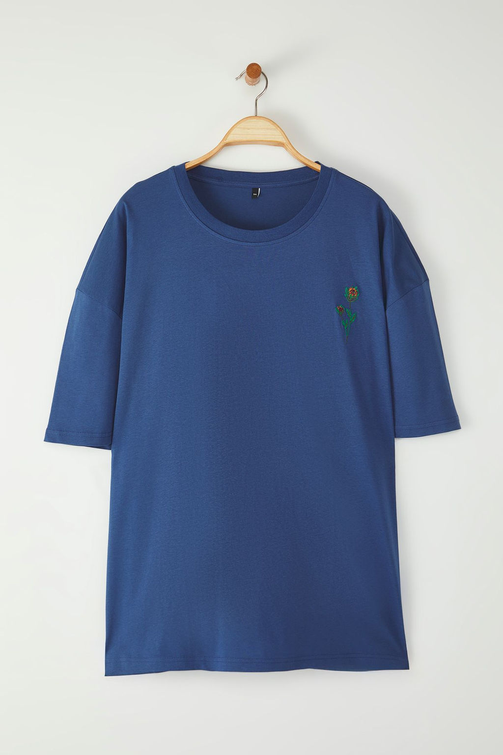 TRENDYOL MAN Indigo Buyuk Beden Oversize/Genis Kesim Cicek Nak?sl? %100 Pamuk T-Shirt TMNSS25BF00024 - Trendyolmilla фото 3