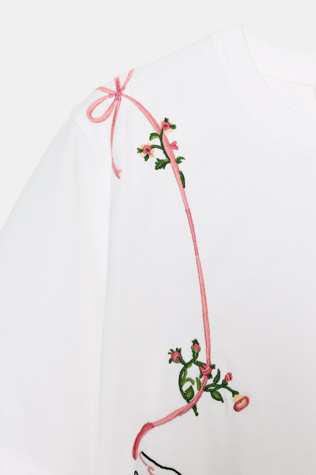 CAMISETA BORDADOS FLORES / Blanco - Zara фото 3