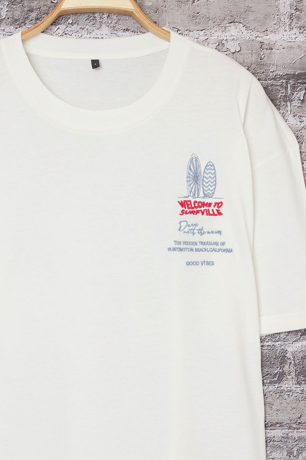 TRENDYOL MAN Ekru Oversize/Genis Kesim Karpostal Bask? Detayl? %100 Pamuk T-Shirt TMNSS25TS00221 - Trendyolmilla фото 3