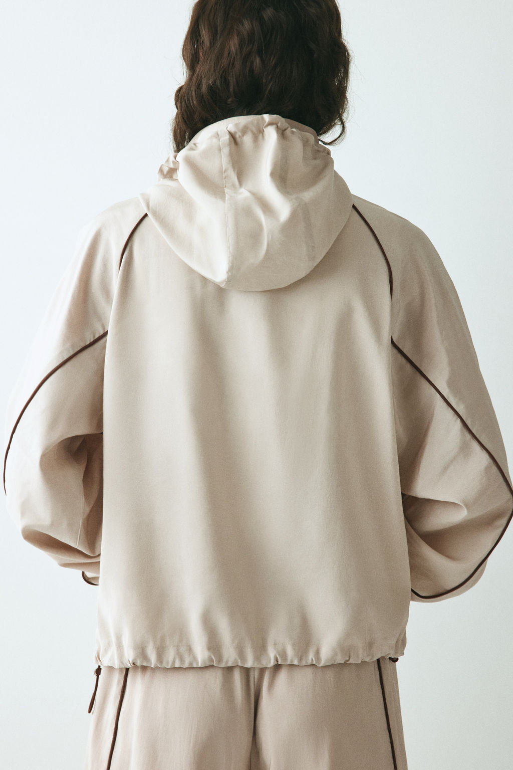 Chaqueta cortavientos oversize - H&m фото 4
