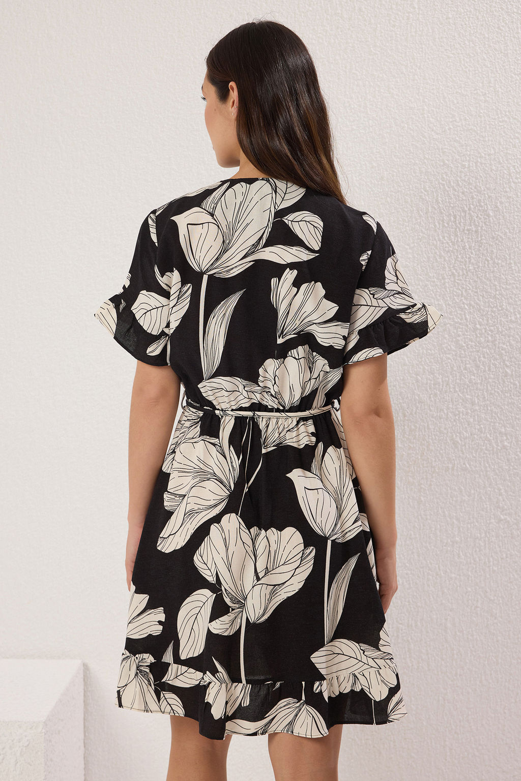 Siyah Kusakl? Cicekli F?rf?rl? Mini Dokuma Elbise TWOSS24EL00760 - Trendyolmilla фото 3