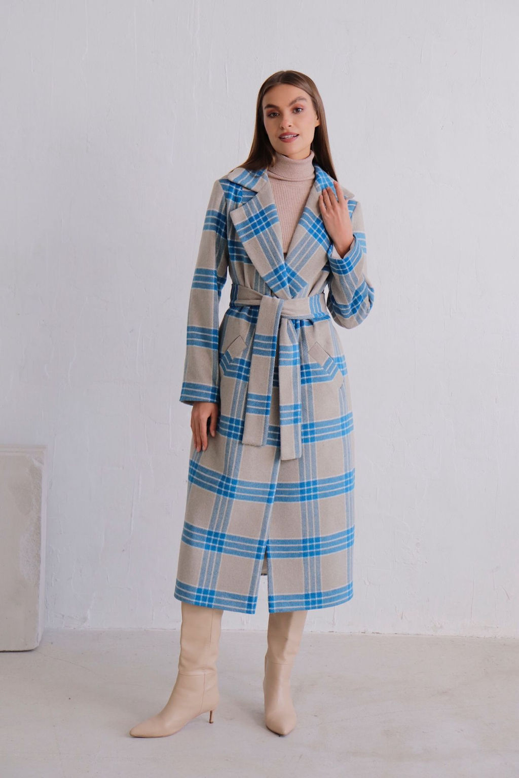 8395 Удлинённое пальто Hilton серо-голубое в клетку - Martichelli фото 12