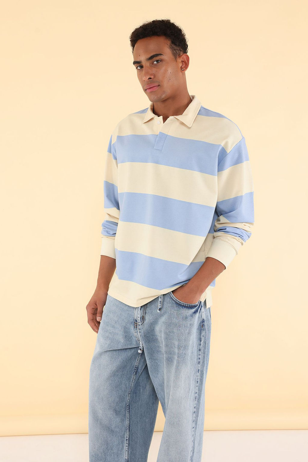TRENDYOL MAN Mavi Unisex Oversize/Genis Kesim Cizgili Polo Yaka Sweatshirt TMNSS25SW00001 - Trendyolmilla фото 3