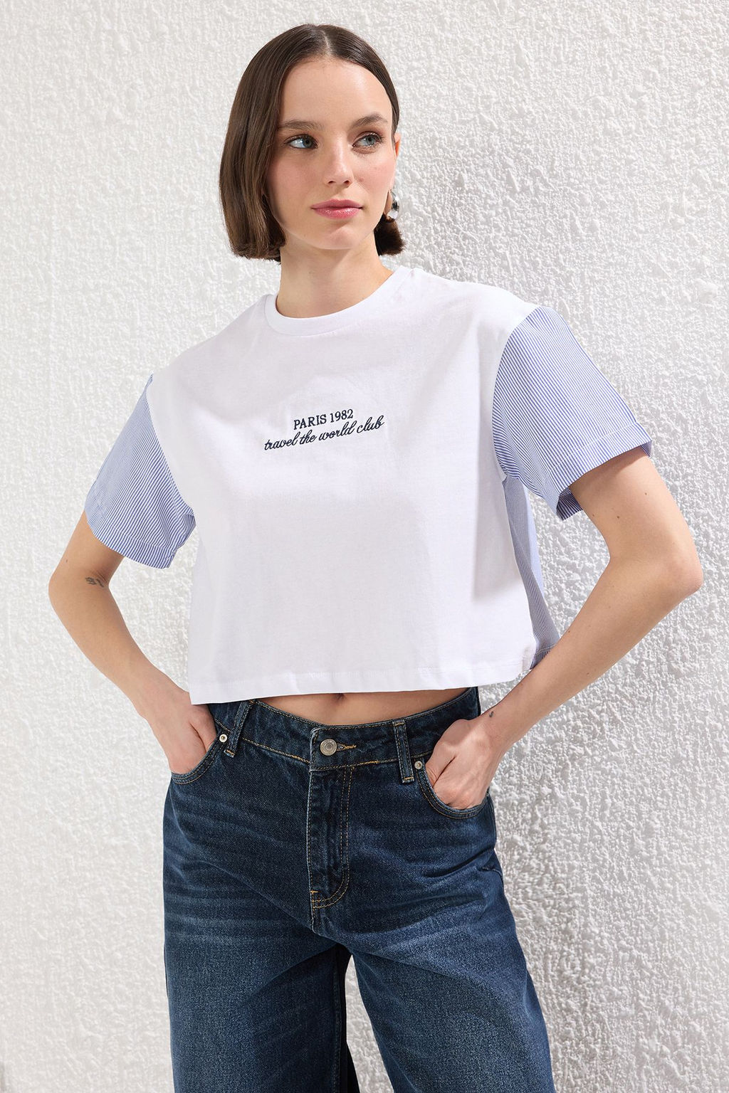 TRENDYOLMILLA Pembe Relaxed/Rahat Kal?p Crop Dokuma Garnili Orme T-Shirt TWOSS25TS00054  фото 5