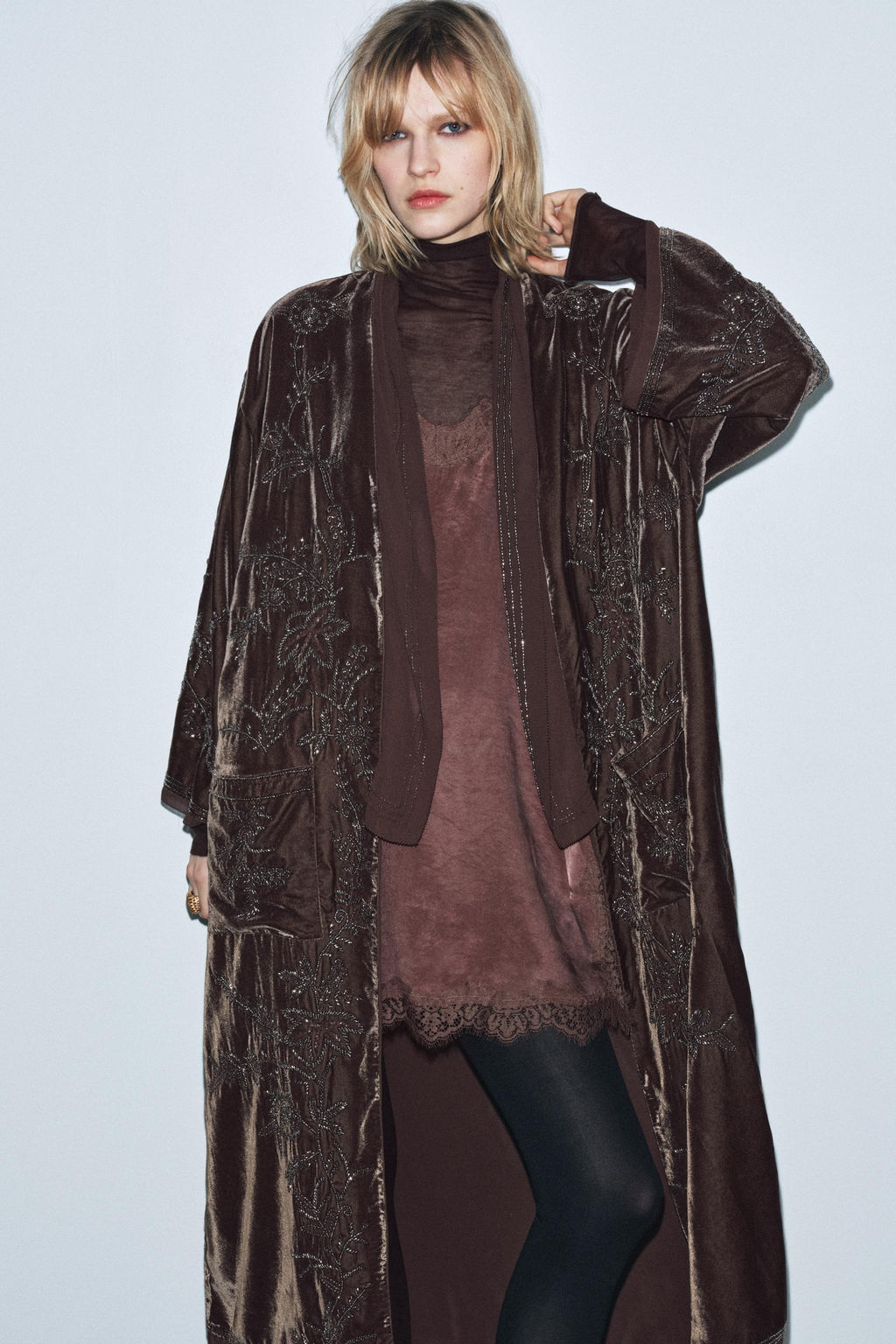 VELVET BEADED KIMONO - LIMITED EDITION - Zara фото 2