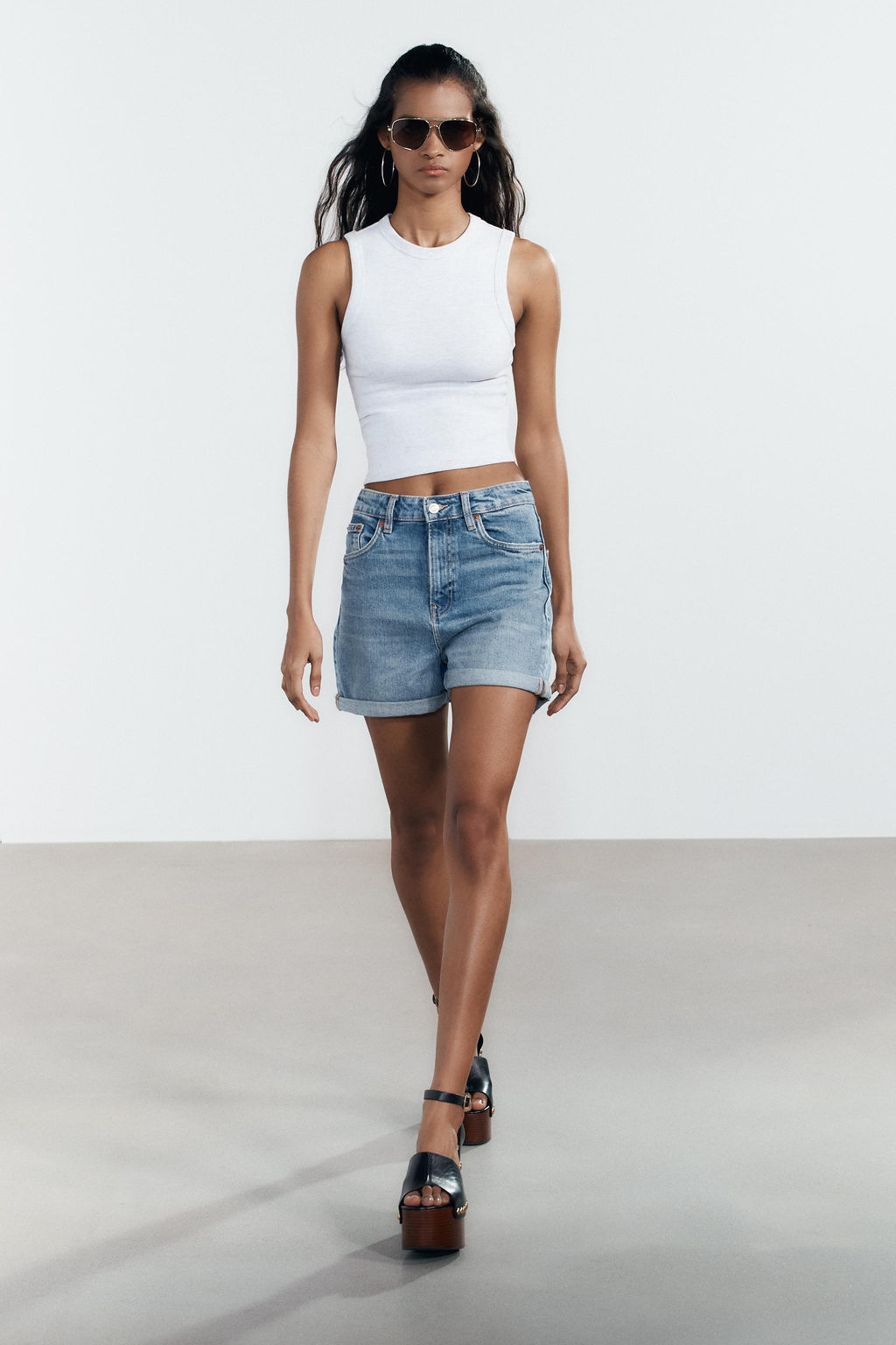 HIGH-WAIST MOM FIT TRF BERMUDA SHORTS - Zara фото 31