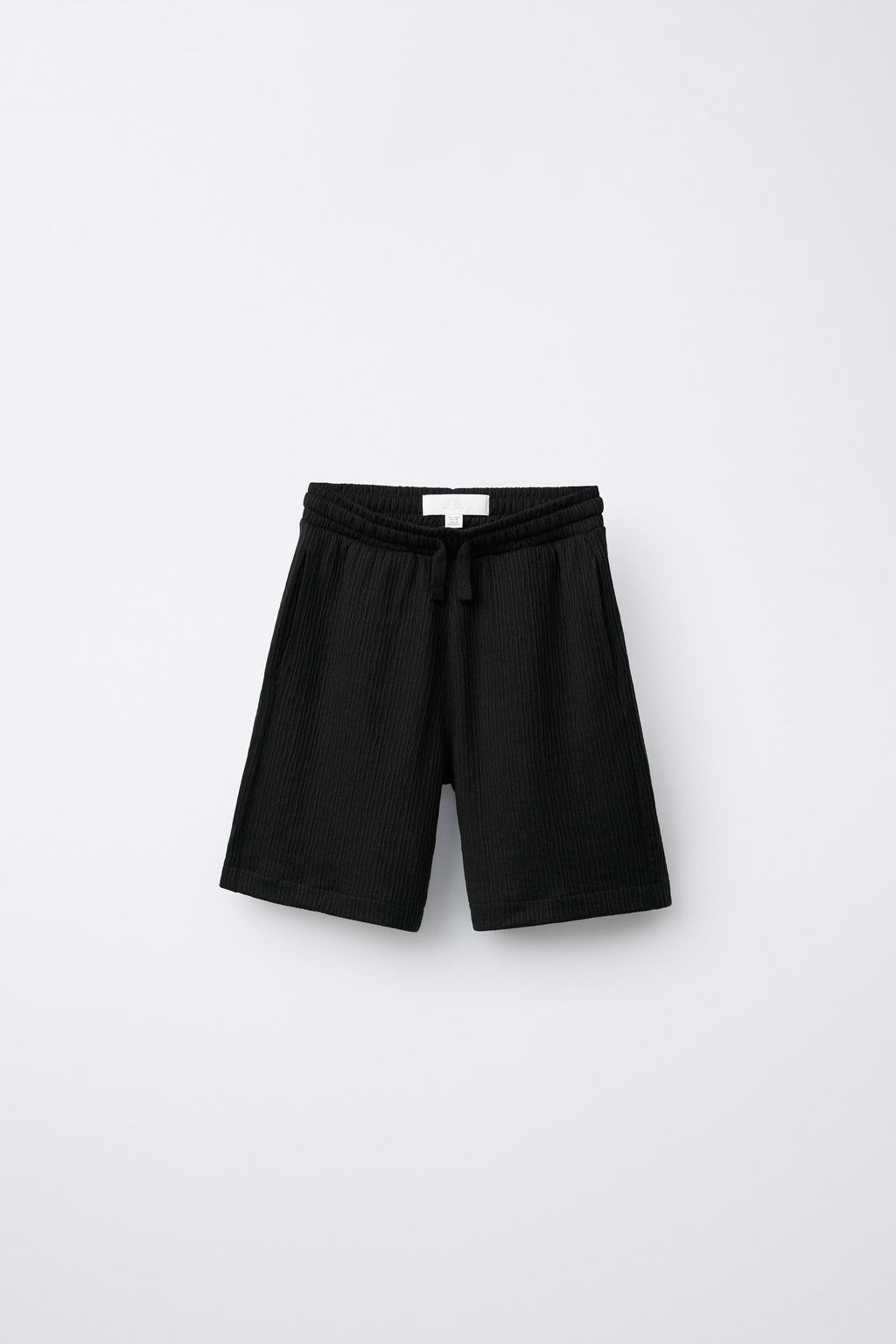 CONJUNTO CAMISA BOWLNG Y BERMUDA TEXTURA ETIQUETA / Negro - Zara фото 4