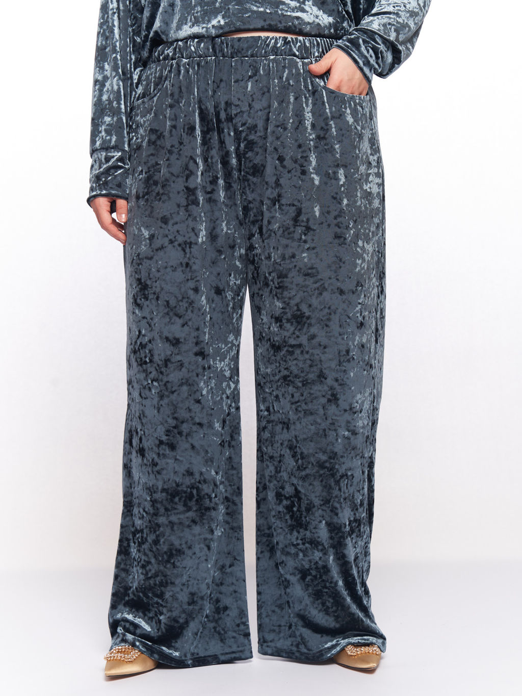 Бархатный костюм KO33511GRN12