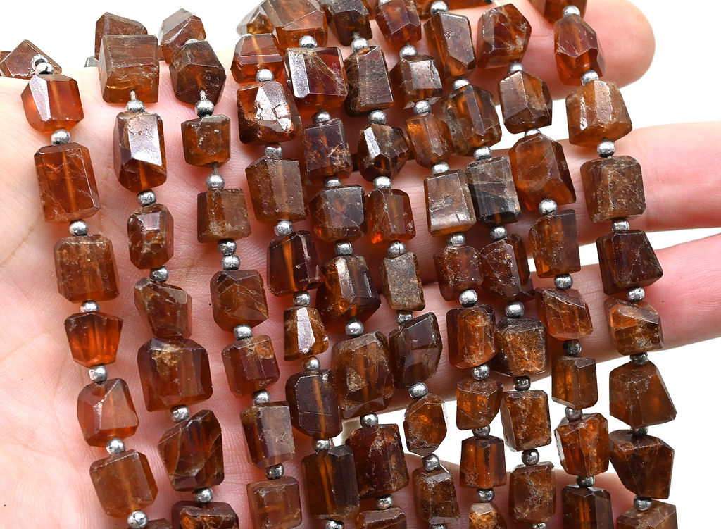 Бусины из граната (спессартин) кристаллы 8*10мм, 25см, 21 бусина Радуга камня