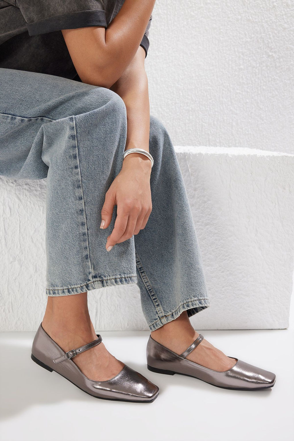 Trendyol Shoes Gumus Metalik Bantl? Kare Burun Mary JaneKad?n Babet TAKSS25BE00003 - Trendyolmilla фото 5