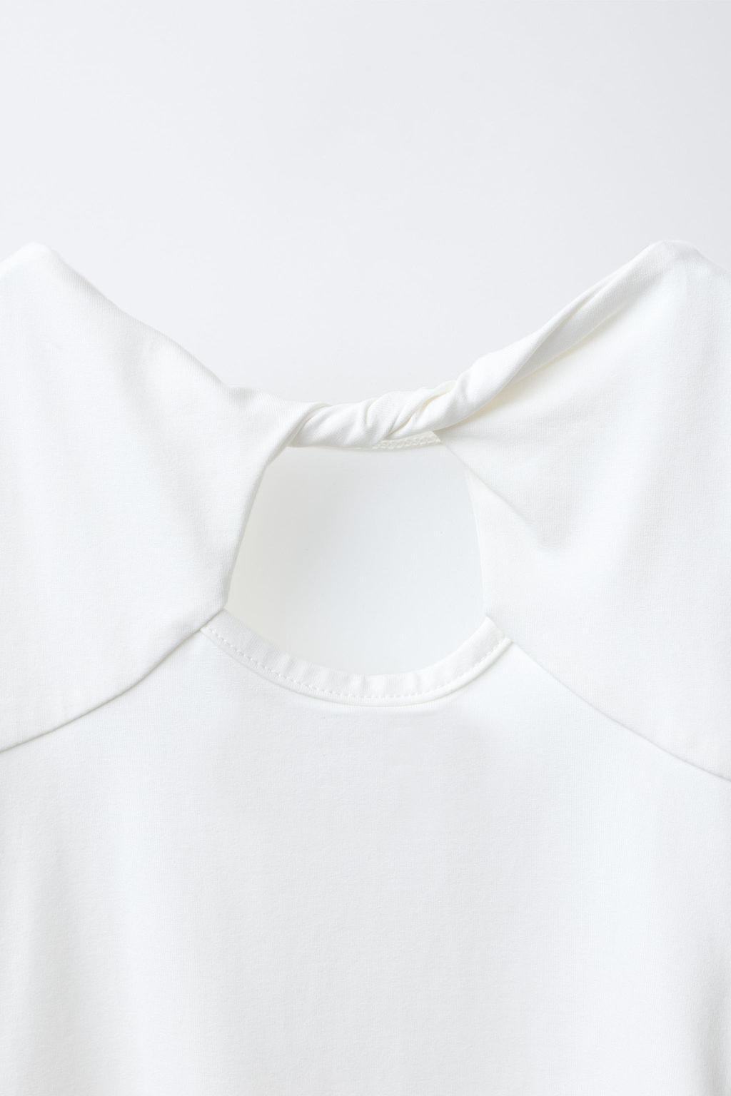BODY POLIAMIDA NUDO CUT OUT / Blanco - Zara фото 3