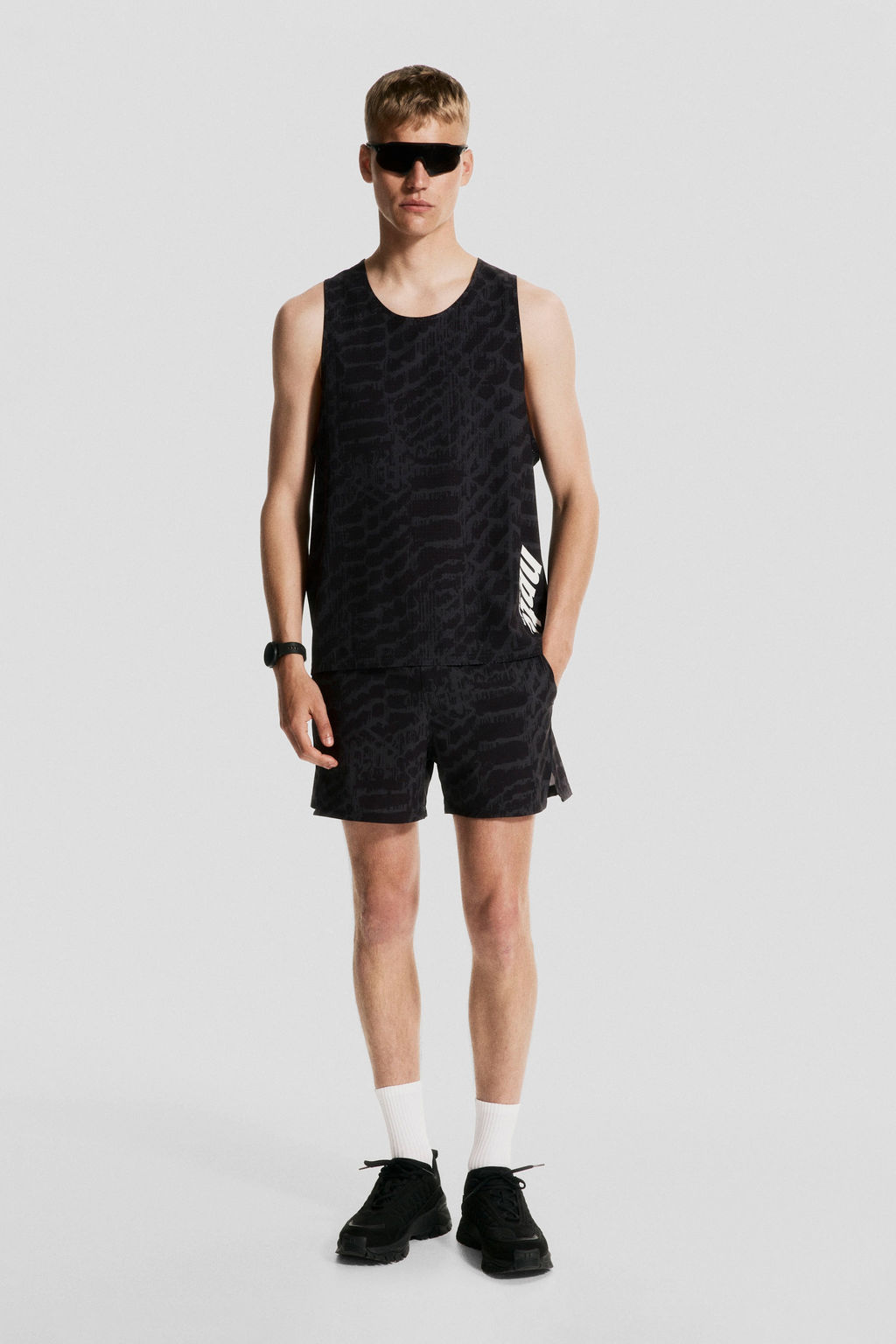 Camiseta de deporte sin mangas con DryMove - H&m фото 8