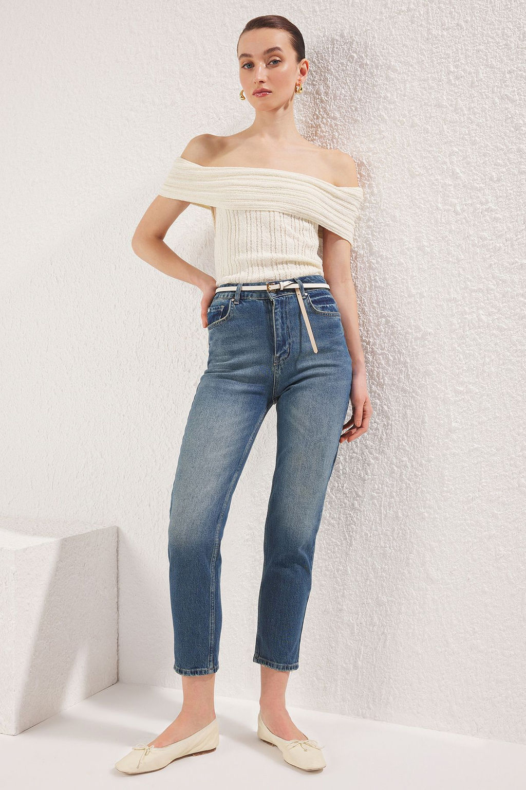 Mavi Yuksek Bel Mom Comfort Jeans TWOSS25JE00093 - Trendyolmilla фото 3