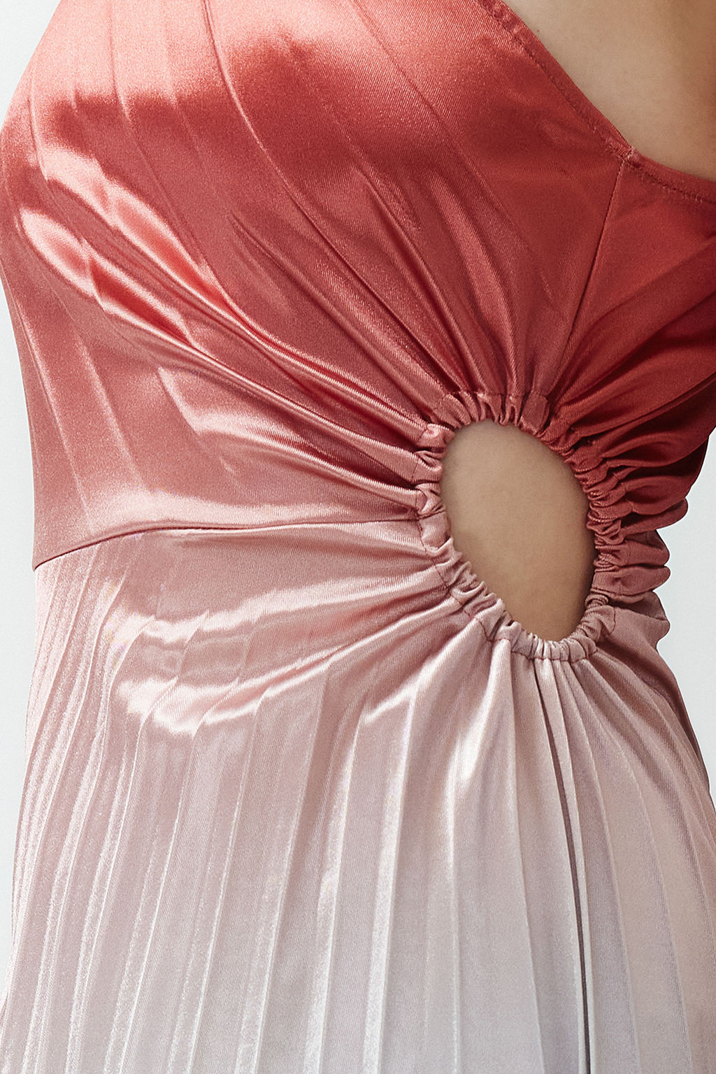 Cok Renkli Asimetrik Pilise Detayl? Orme Saten S?k Abiye Elbise TPRSS23EL00557