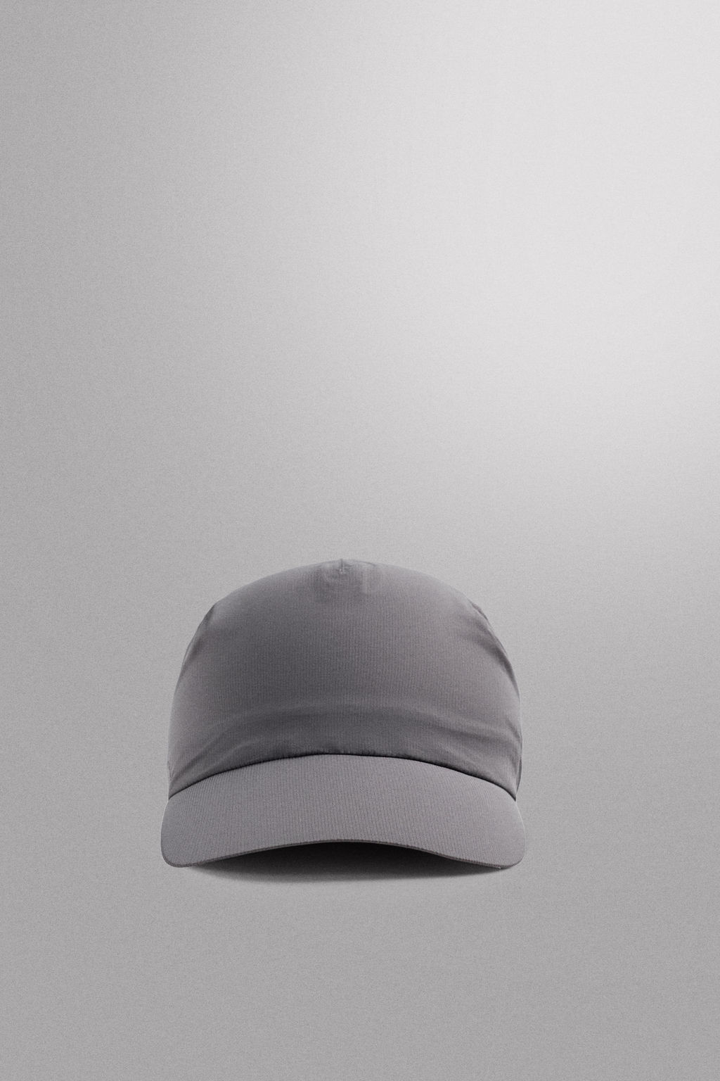 GORRA T?CNICA LIGERA / Morado Oscuro