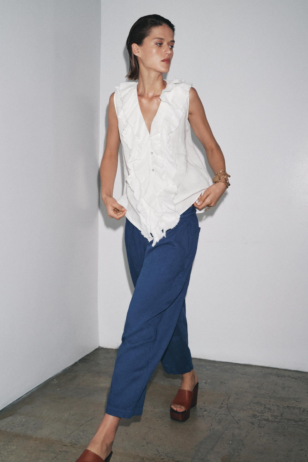 LINEN RUFFLE SHIRT ZW COLLECTION - Zara фото 2