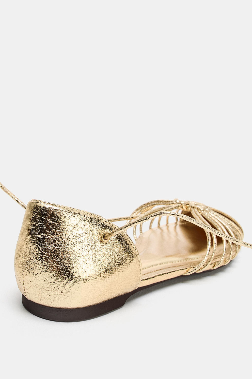 CANGREJERA ATADA EFECTO METALIZADO / Oro - Zara фото 6