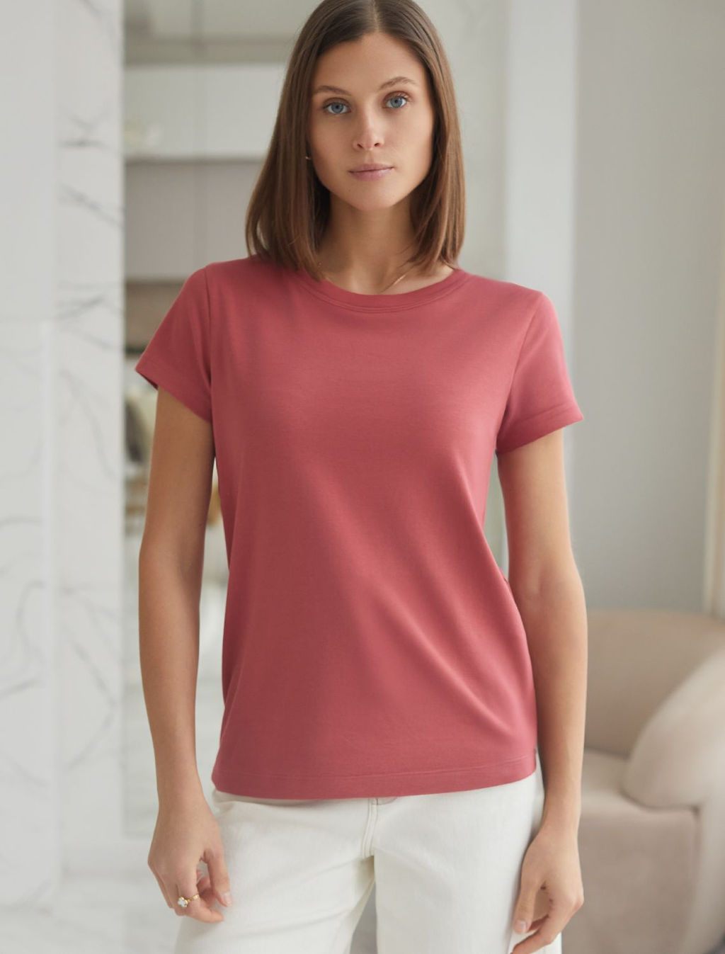 Базовая футболка полуприлегающая из премиального хлопка с эластаном - Vilatte фото 6