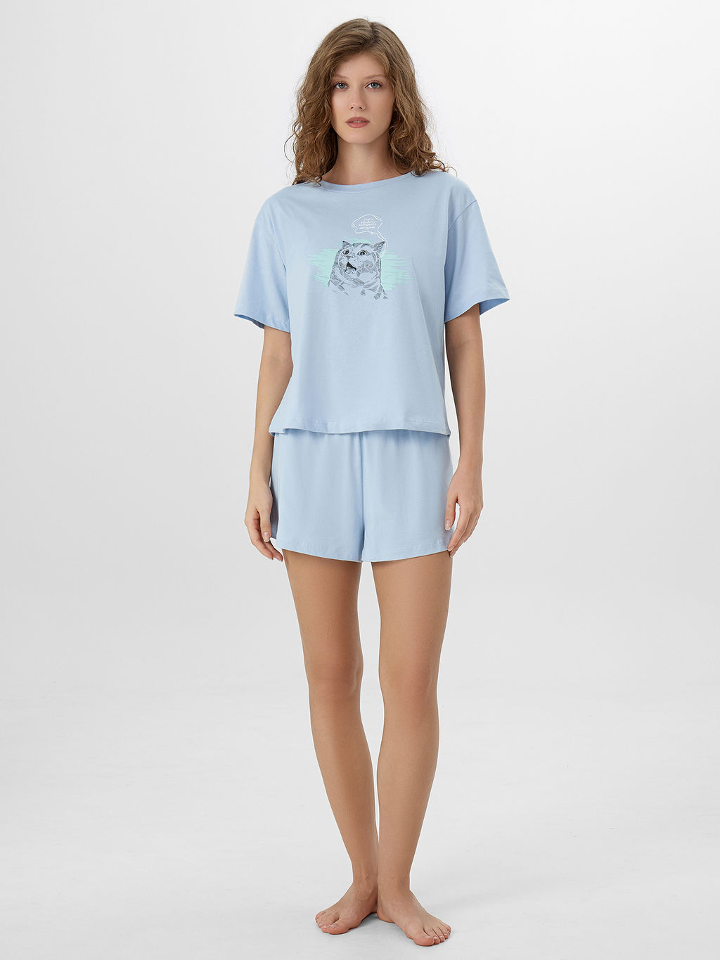 Комплект домашний женский с надписью Звуки заканчивающихся выходных