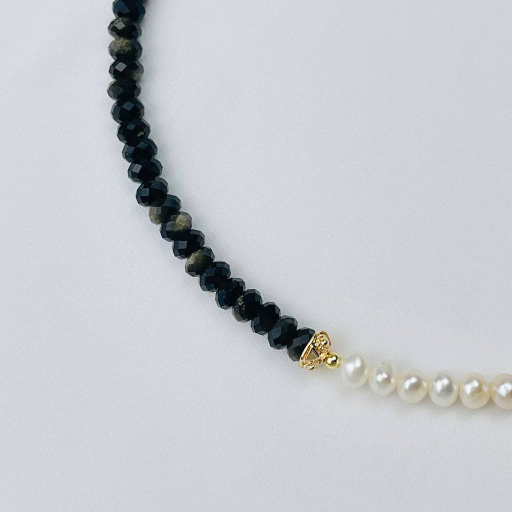 Колье из золотистого Обсидиана и Жемчуга с кулоном из Опала 41 см +