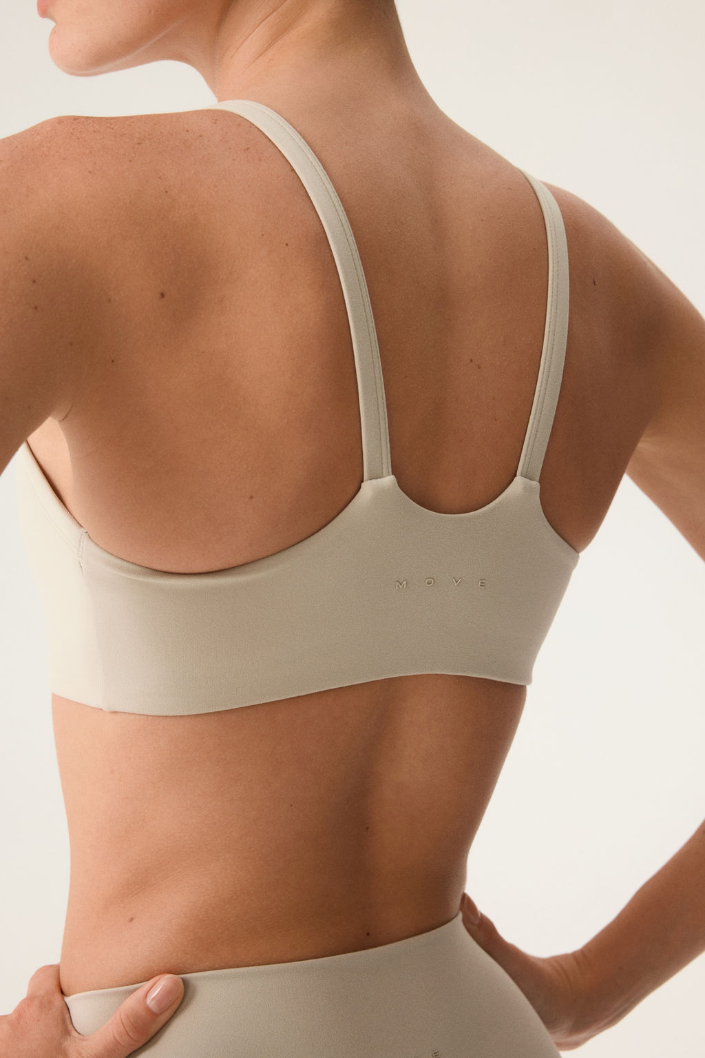 Sujetador de deporte con SoftMove Medium Support - H&m фото 9