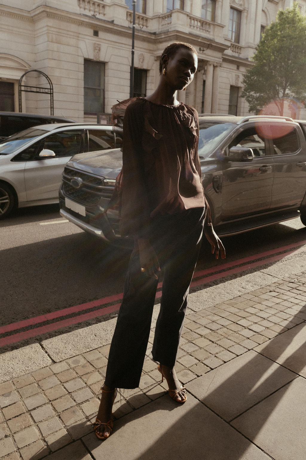 FLOWING RUFFLED BLOUSE