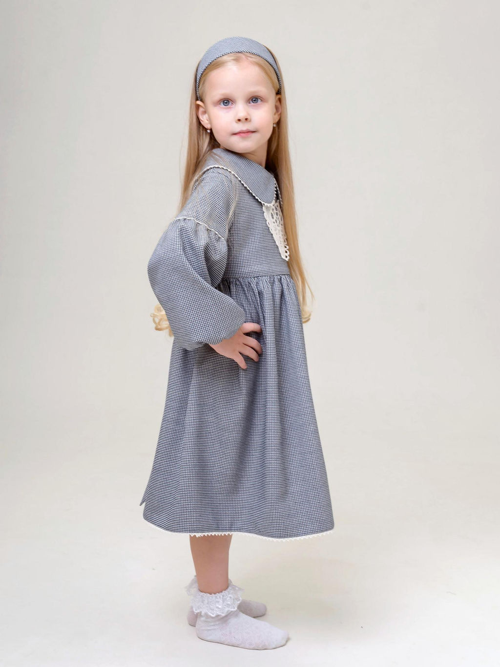 ДЛ 26-3 платье для девочки Мира серый