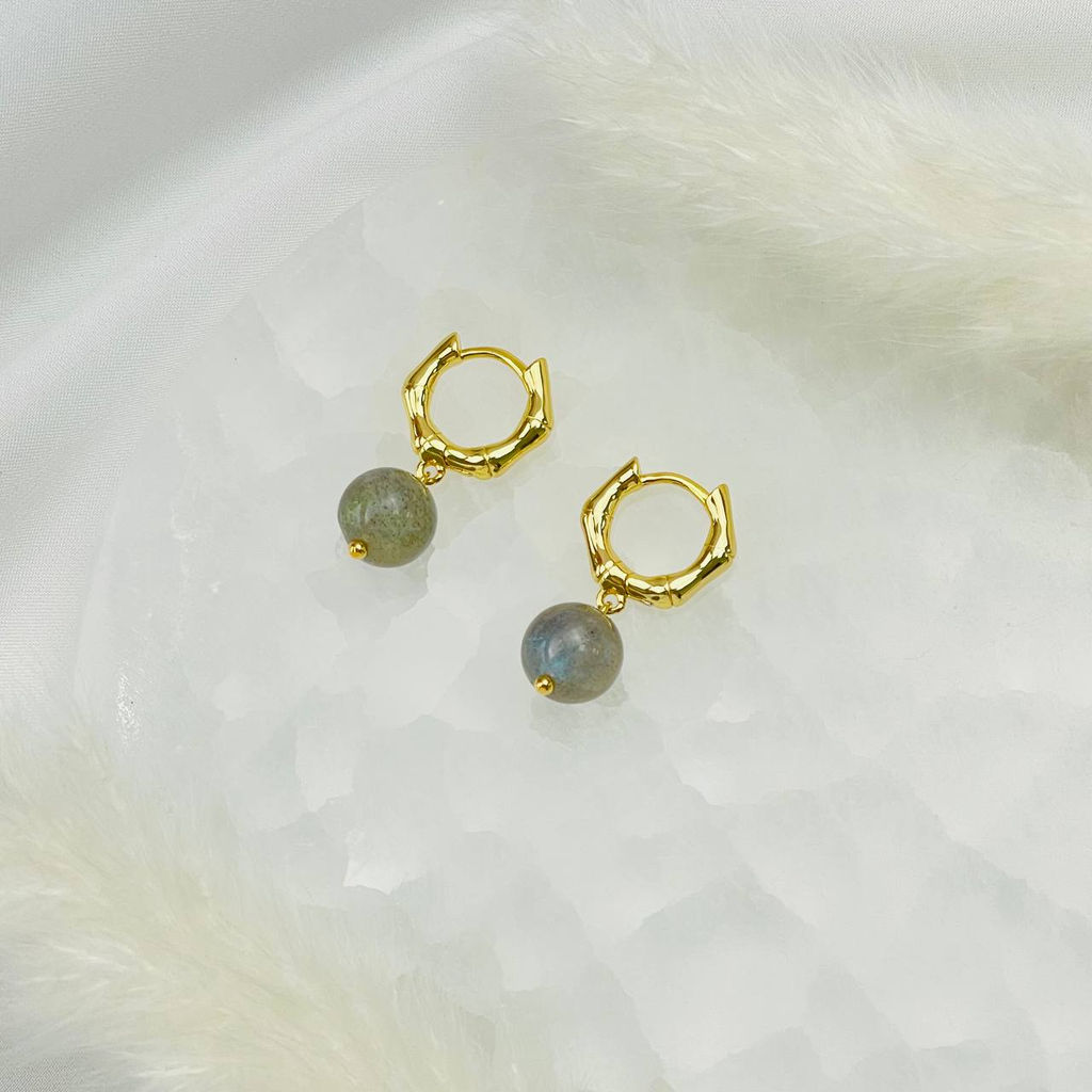 Серьги из Лабрадора