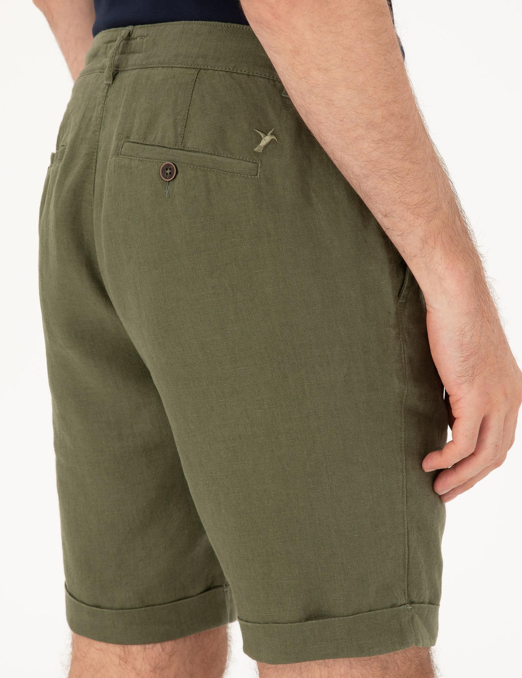 Льняные шорты стандартного кроя цвета хаки с эластичной резинкой на талии - Cacharel фото 6