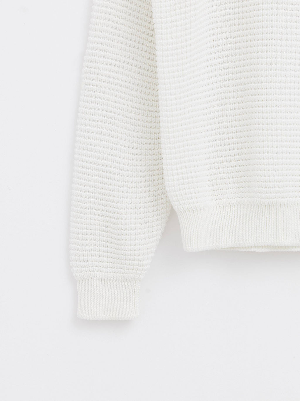 CONTE Фактурный джемпер из объемной пряжи с органическим хлопком LDK 126 off-white