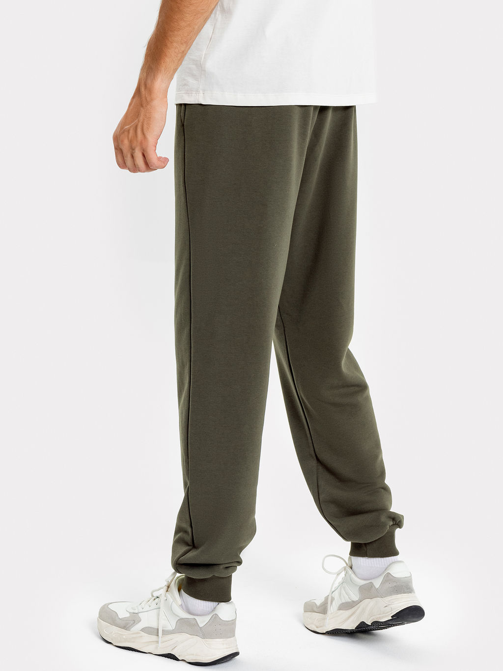 Мужские брюки джоггеры в зеленом оттенке - Mark formelle фото 3