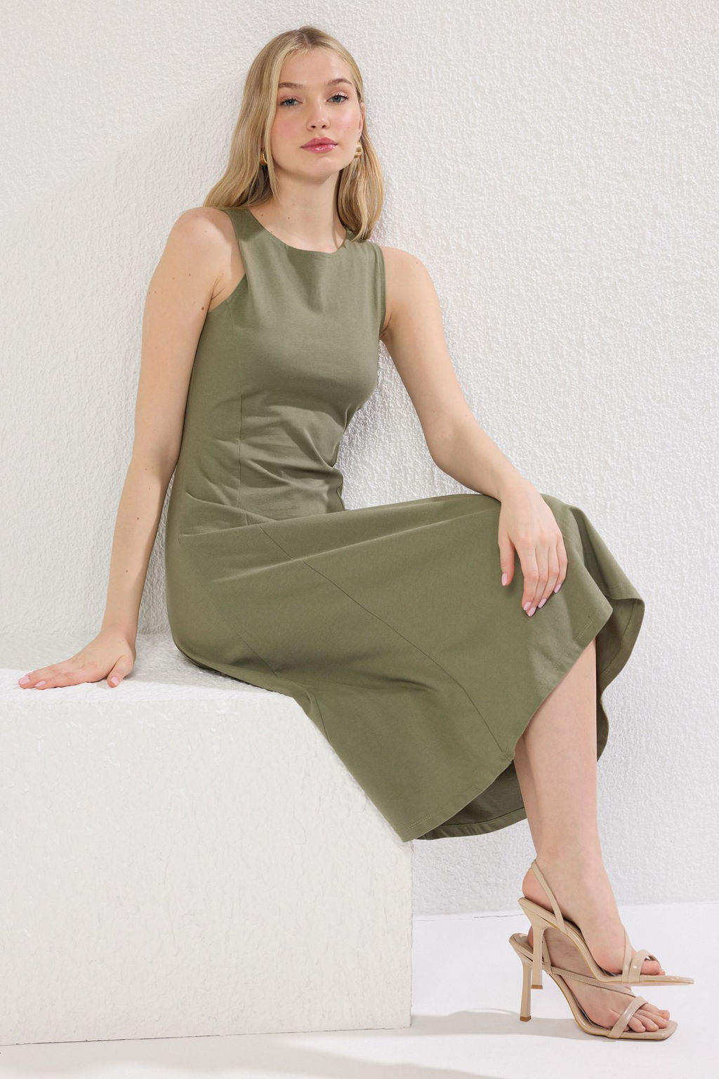 TRENDYOLMILLA Haki %100 Pamuk Skater/Belden Ac?lan Bisiklet Yaka Kolsuz Midi Orme Elbise TWOSS24EL00193  фото 2