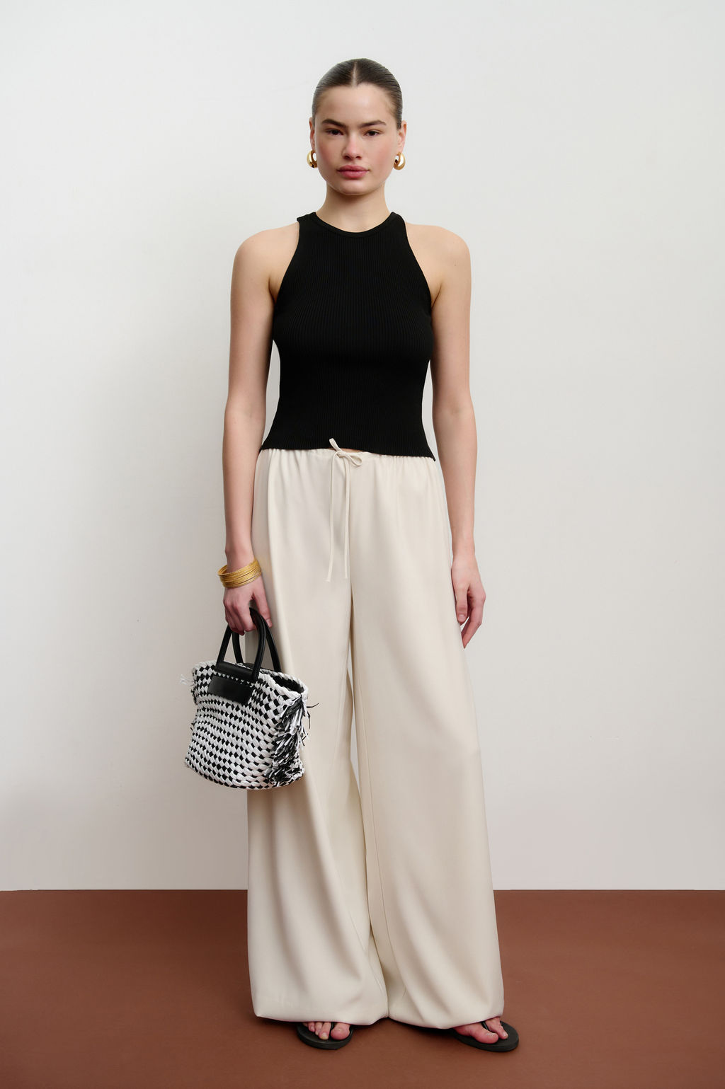 Брюки прямые на кулиске из костюмной ткани